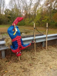 Scarecrow wallclimber spiderman.