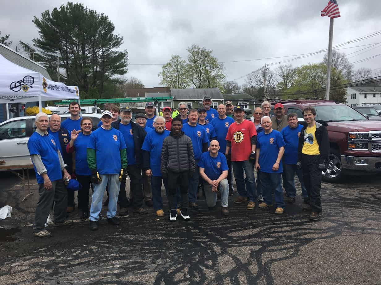 Easton Lions 2019 Junk and Recycle day photo of the crew
